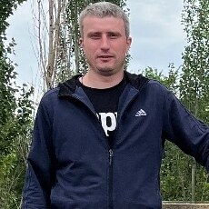 Валерий, 39