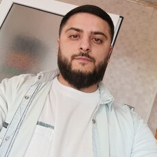 Виктор, 31