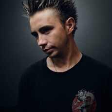 Веня, 27