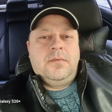 Денис, 38