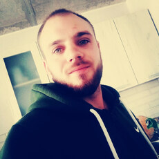 Гена, 31