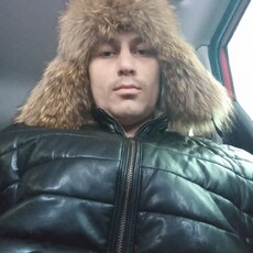 Георгий, 32