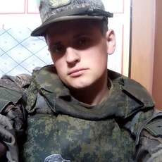 Лёша, 22