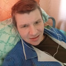 Юра, 37