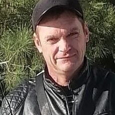 Михаил, 42