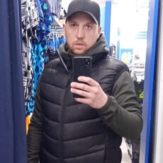 Толя, 39