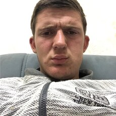 Артур, 23