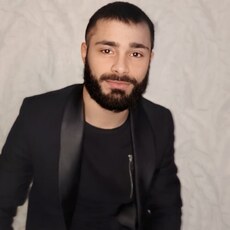Андрей, 28
