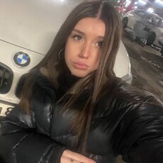 Катя, 21