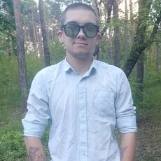 Валентин, 21