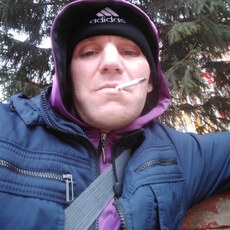 Яша, 35