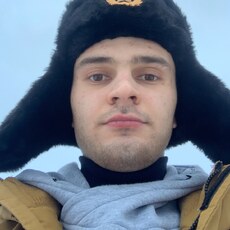 Виктор, 23