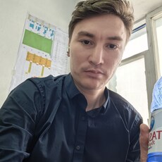 Валя, 29