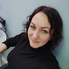 Нора, 45