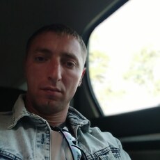 Альберт, 37