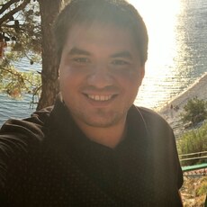 Максим, 32