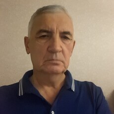 Валя, 65
