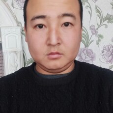 Артём