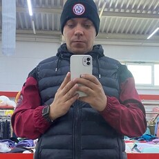Виталя, 37