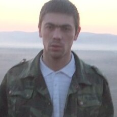 Тарас, 36