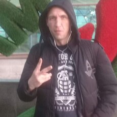 Коля, 41