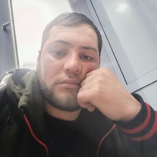 Гриша, 32