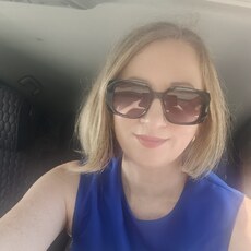 Саша, 44