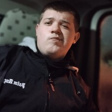 Артур, 21