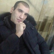 Слава, 42
