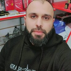 Михаил, 38