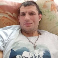 Тёма, 41