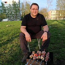 Михаил, 43