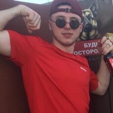 Артём, 26