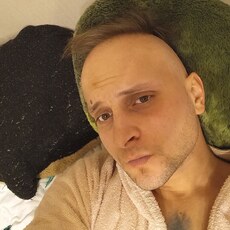 Веня, 30