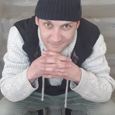 Толя, 27