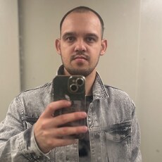 Юрий, 27