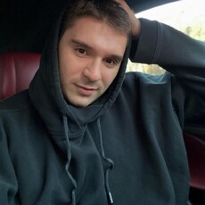 Илья, 25