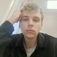 Даня, 22