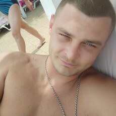 Вова, 37