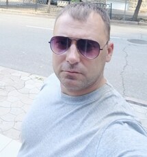 Слава, 40