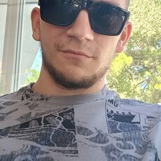 Тарас, 25
