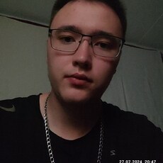 Веня, 22