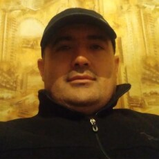 Коля, 37