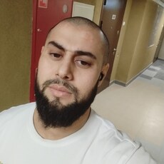 Эдик, 32