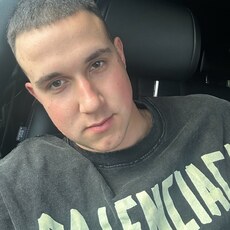 Тим, 25