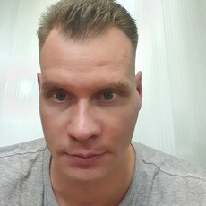 Веня, 42