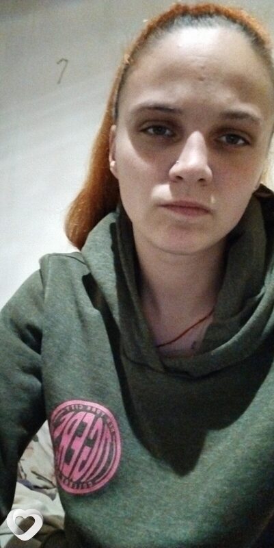 Оля