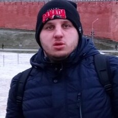 Гриша, 25