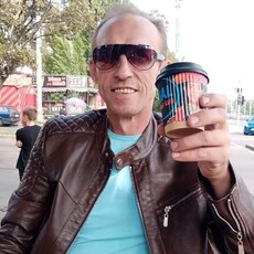 Владимир, 44
