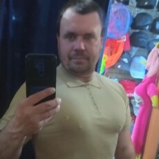 Григорий, 33